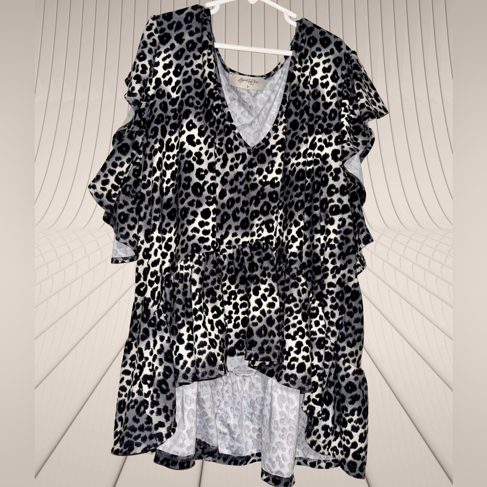 Altar'd State A'Beautiful Soul Size B Leopard Print High Low Babydoll Ruffle Top